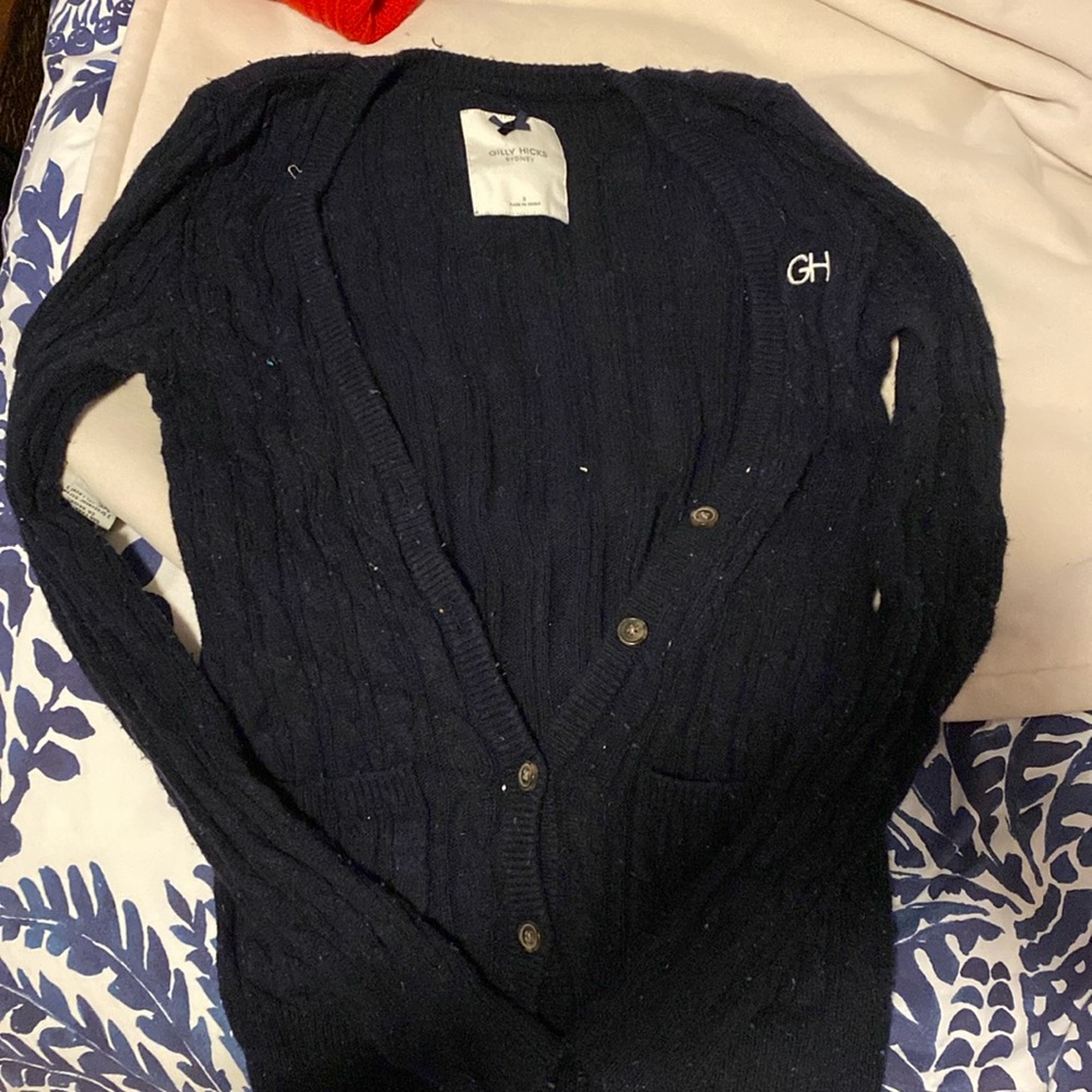 Barely worn Gilly Hicks sweater. Size Small
